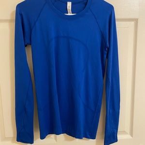 Swiftly Tech long sleeve size 6 - blue